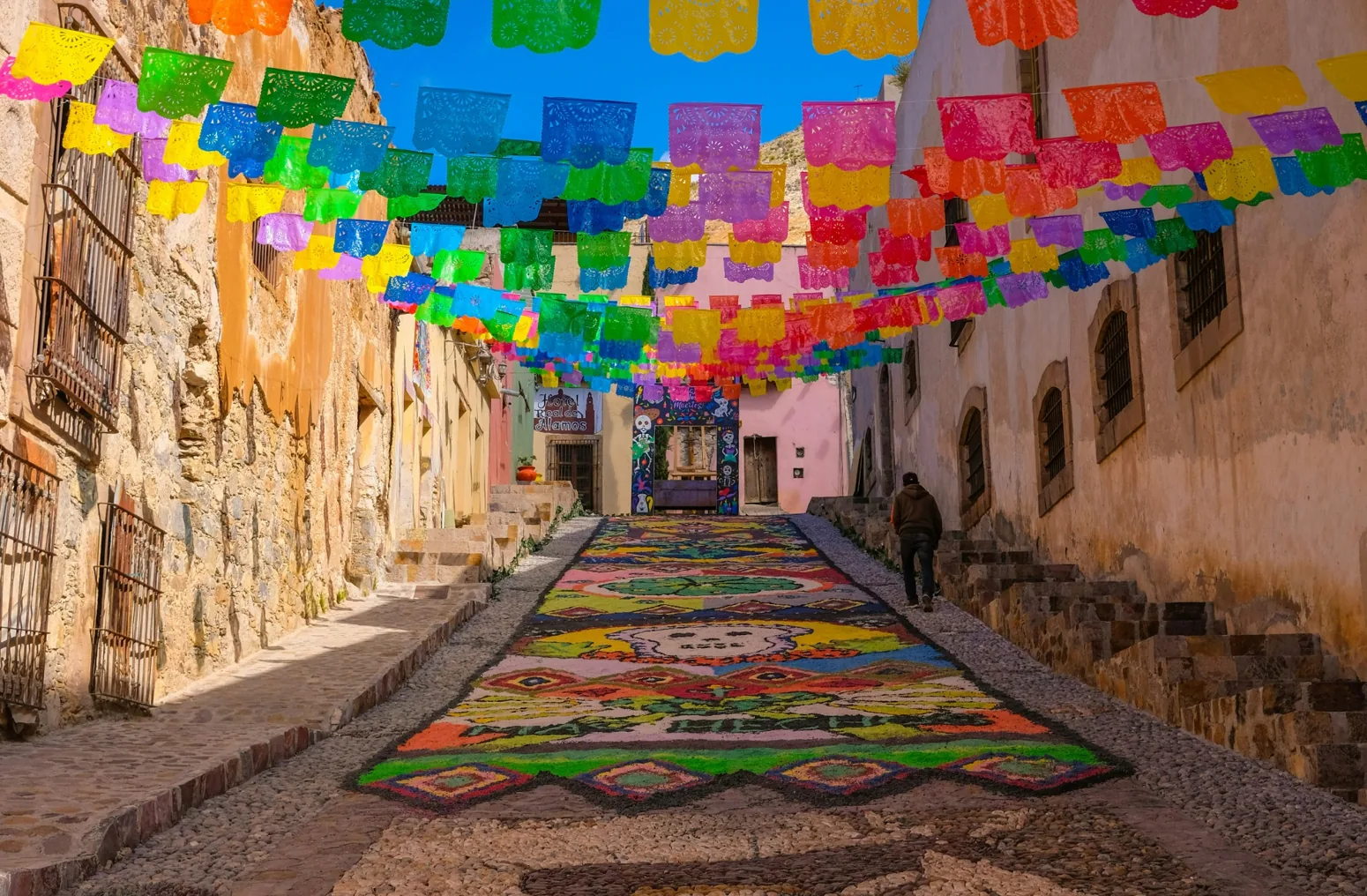 Barevné oslavy Día de Muertos v Oaxace